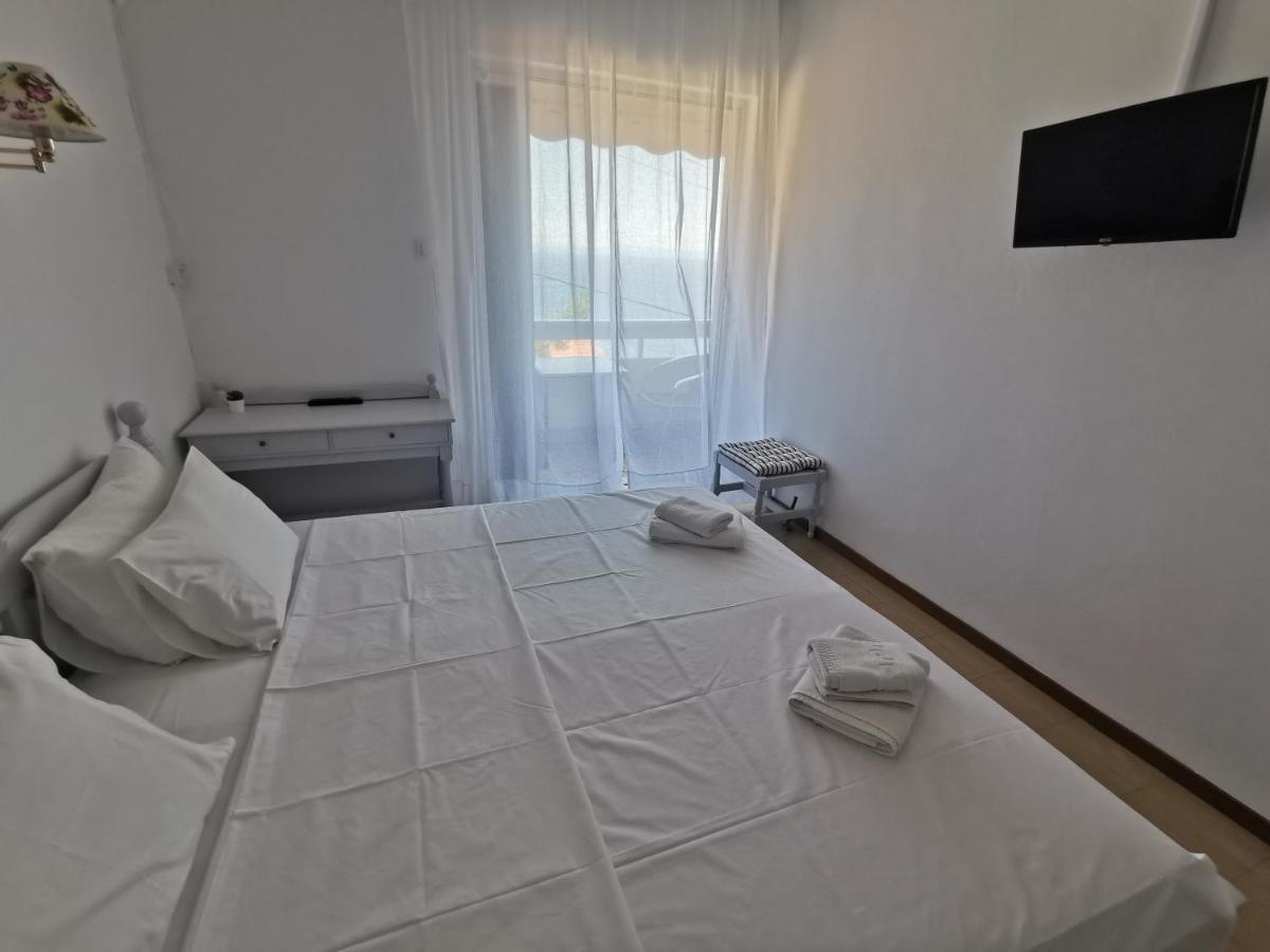 Hotel Rania Лутра-Эдипсу Экстерьер фото