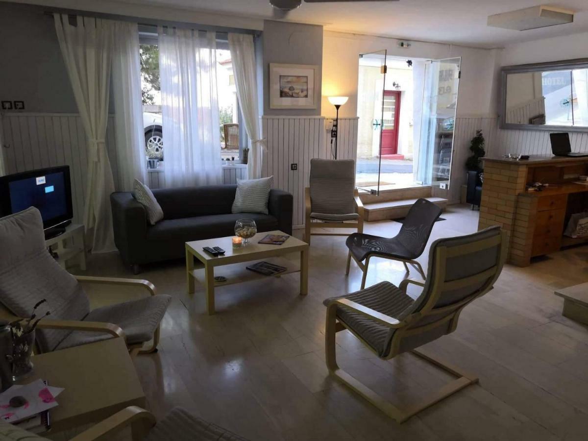 Hotel Rania Лутра-Эдипсу Экстерьер фото